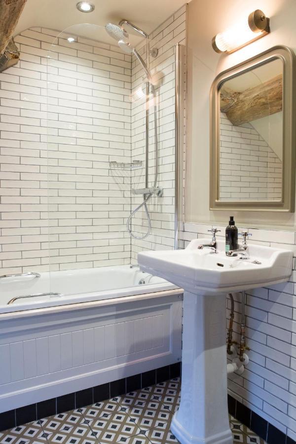 The Legh Arms Prestbury Bed and Breakfast Μάκλσφιλντ Εξωτερικό φωτογραφία
